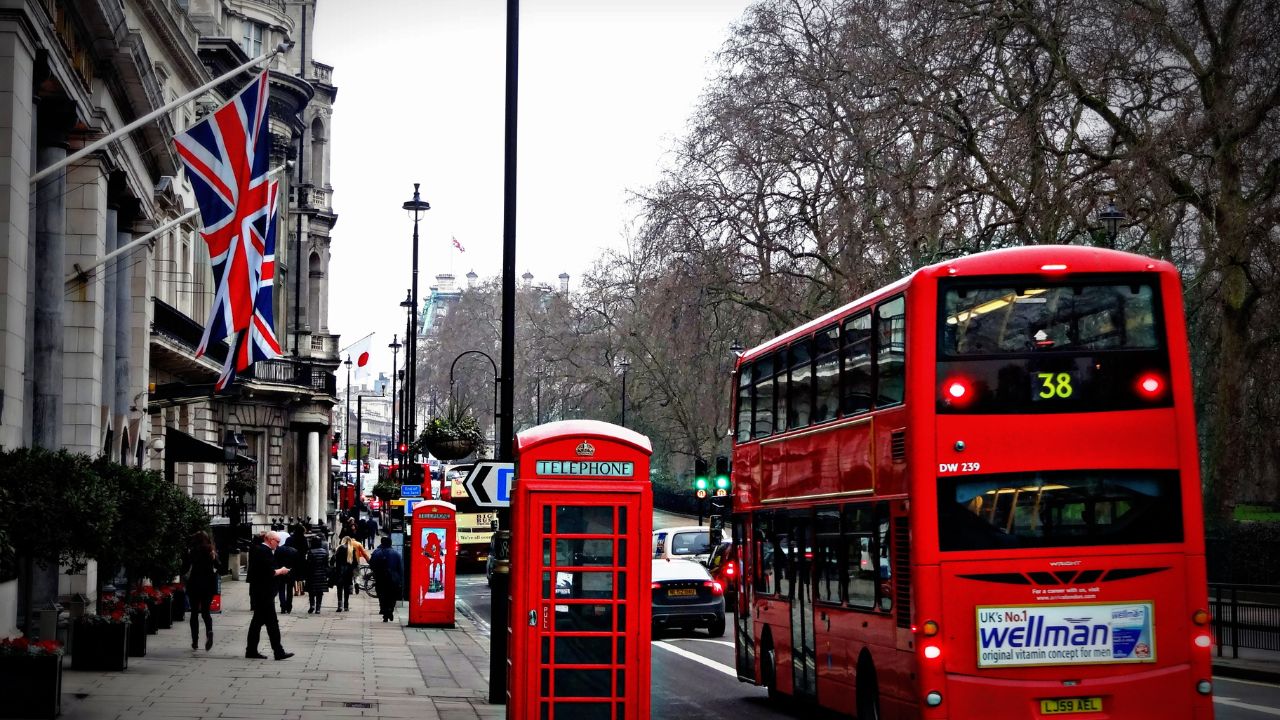 Lanzamiento de Visas de Trabajo Británicas para los Recién Graduados en el Extranjero